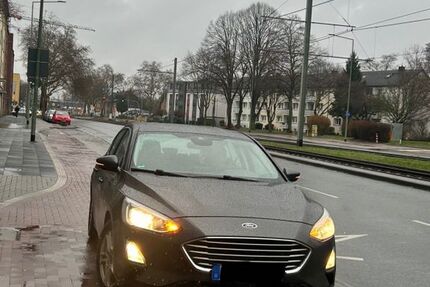 Ford Focus 110.722 km 10.500 &euro; Duisburg 47055