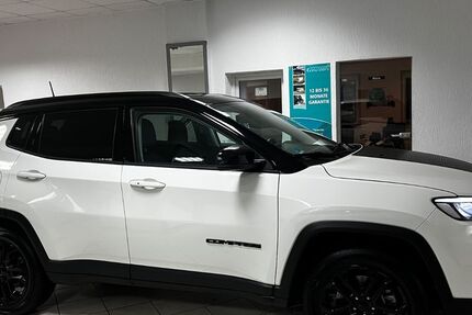 Jeep Compass 7.698 km 24.499 &euro; Voerde 46562