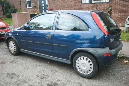 Opel Corsa 121.583 km 1.800 &euro; Düsseldorf 40589
