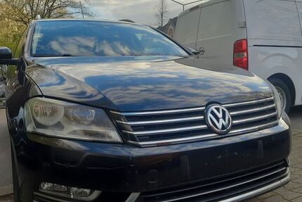 VW Passat Variant 172.000 km 5.950 &euro; Essen 45276