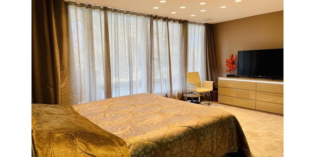 Maisonettenwohnung Düsseldorf Düsseltal - 5 Zimmer, 224 m&sup2;, 5.000&euro; | Angebot:24526472