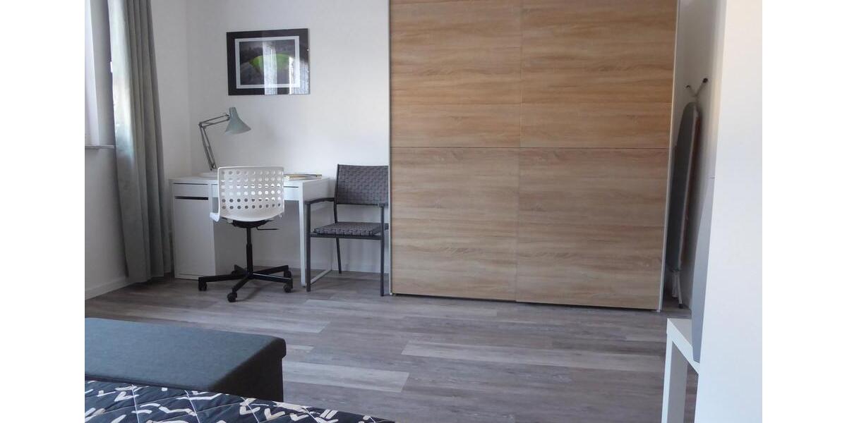 Etagenwohnung Düsseldorf Stadtbezirk 5 - 2.5 Zimmer, 60 m&sup2;, 1.130&euro; | Angebot:26041022