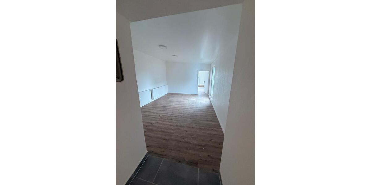 Etagenwohnung Duisburg Duisburg-Mitte - 2 Zimmer, 120 m&sup2;, 1.440&euro; | Angebot:25883659