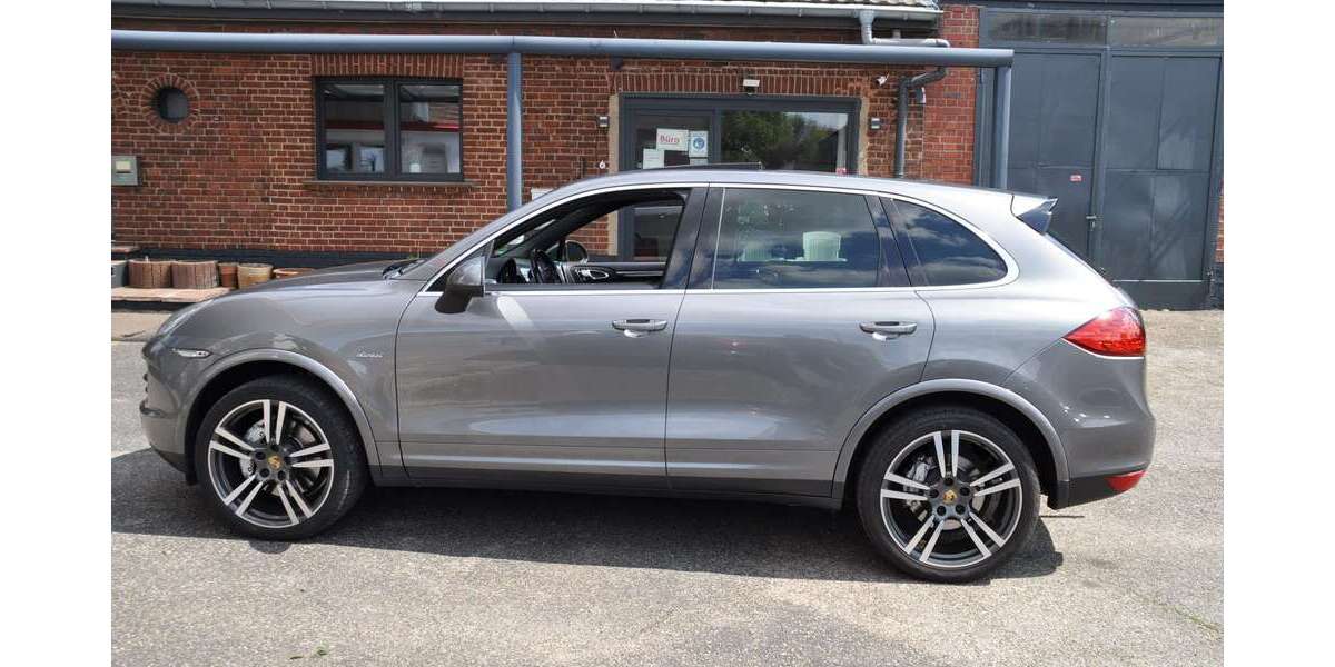 Porsche Cayenne 295.000 km 20.488 &euro; Neuss 41468