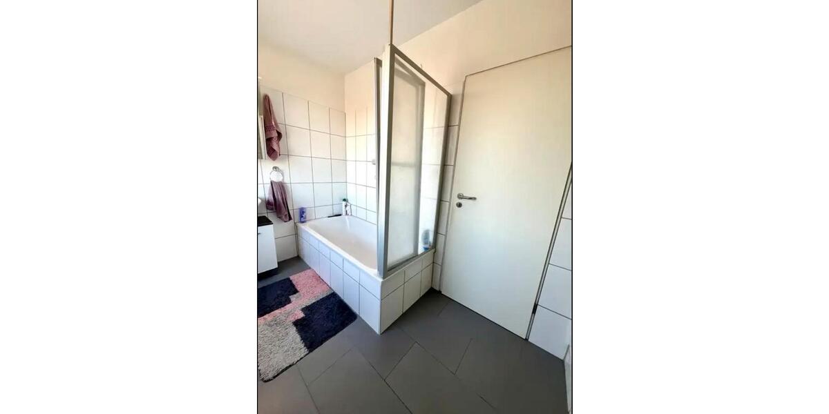 Etagenwohnung Kaarst - 4 Zimmer, 104 m&sup2;, 315.000&euro; | Angebot:24328237