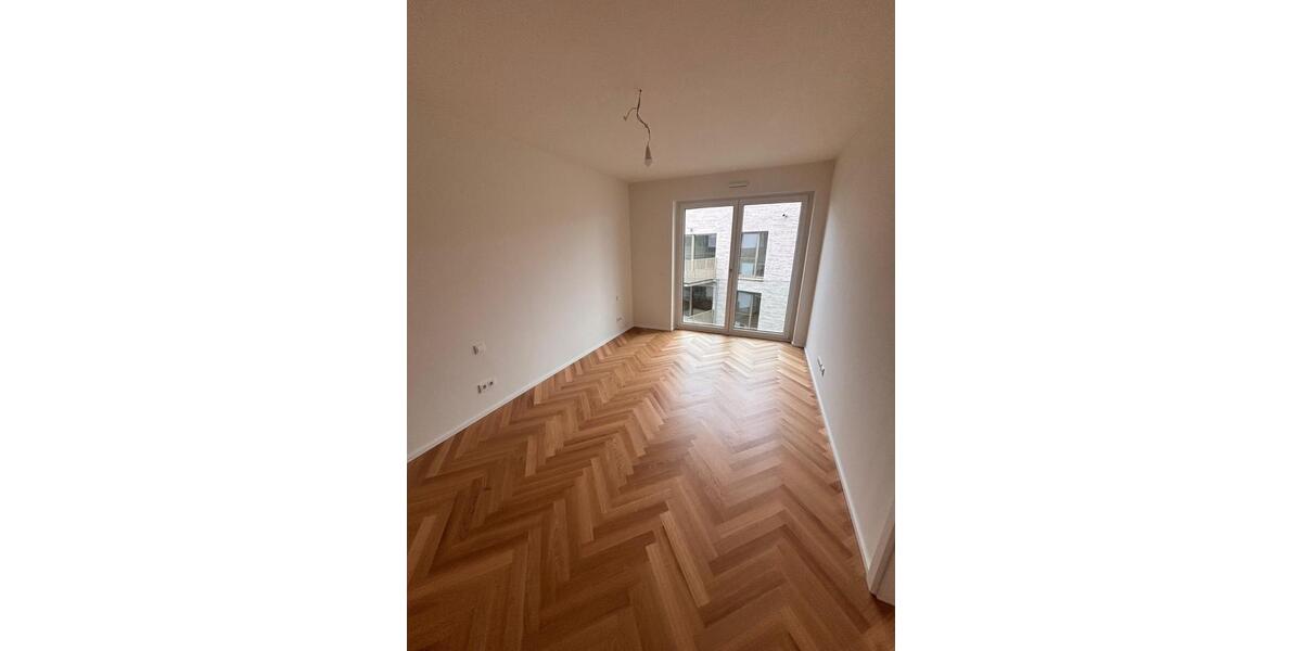 Etagenwohnung Düsseldorf Lörick - 2 Zimmer, 68 m&sup2;, 1.700&euro; | Angebot:25381651
