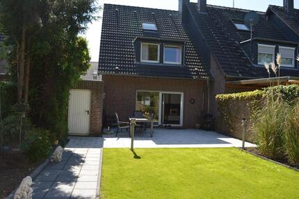 Haus Duisburg Rheinhausen - 4 Zimmer, 134 m&sup2;, 375.000&euro; | Angebot:24764463