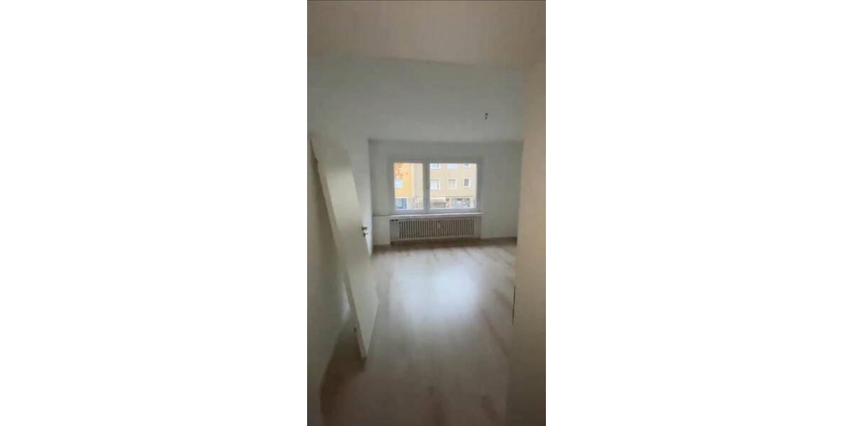 Etagenwohnung Duisburg Mittelmeiderich - 3 Zimmer, 71 m&sup2;, 440&euro; | Angebot:26548356