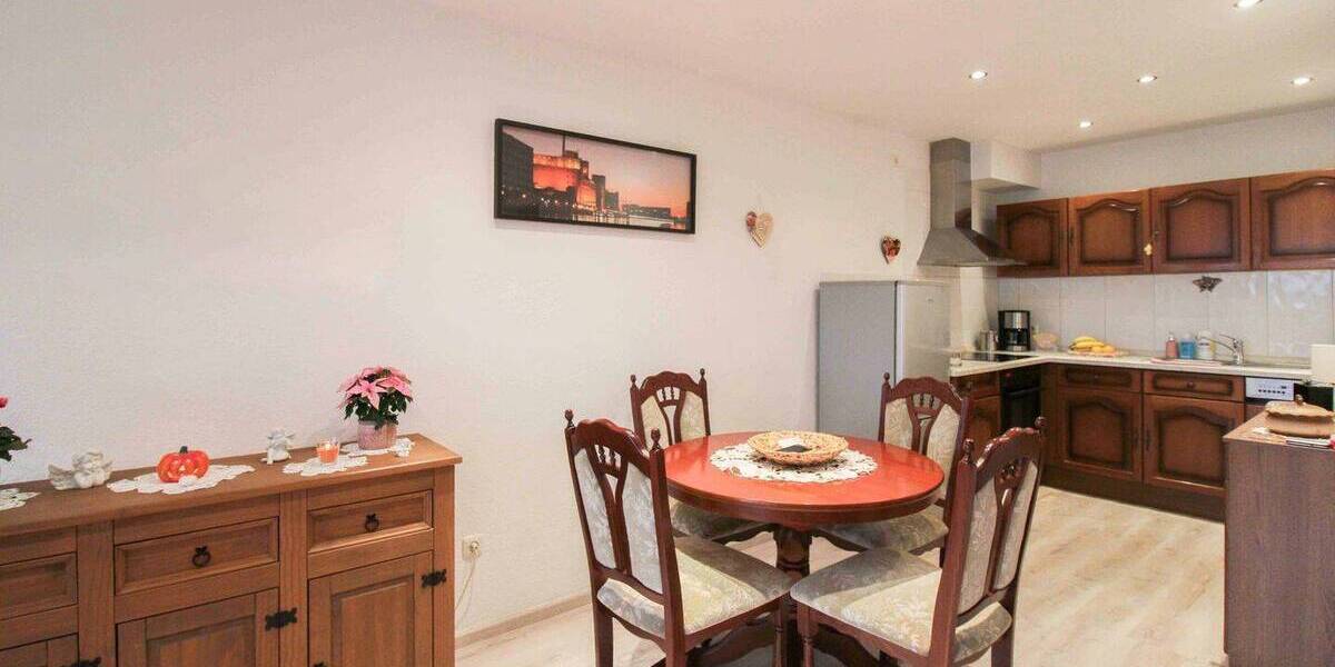 Etagenwohnung Duisburg Hochheide - 3 Zimmer, 60 m&sup2;, 79.000&euro; | Angebot:26081771