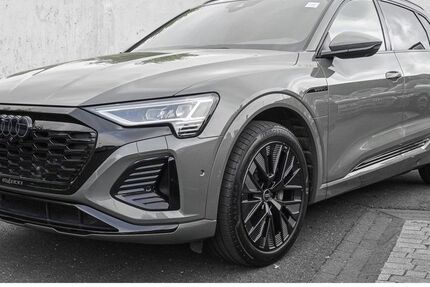 Audi Q8 e-tron 50.709 km 44.470 &euro; Düsseldorf 40474