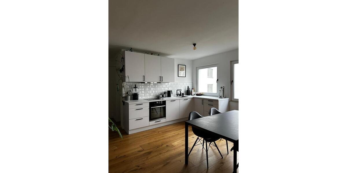 Etagenwohnung Essen Stadtkern - 2 Zimmer, 83 m&sup2;, 960&euro; | Angebot:25261449