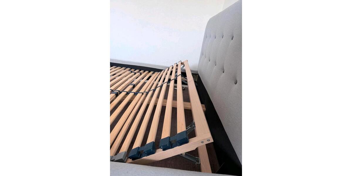 Etagenwohnung Düsseldorf Stadtbezirk 2 - 1 Zimmer, 29 m&sup2;, 1.150&euro; | Angebot:25867975