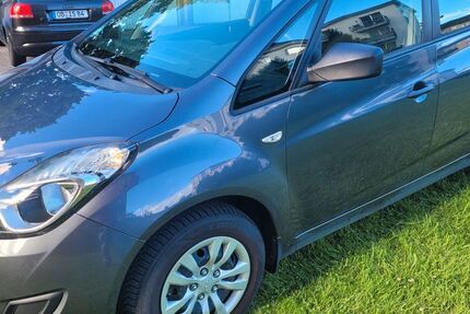 Hyundai ix20 118.000 km 6.350 &euro; Oberhausen 46047