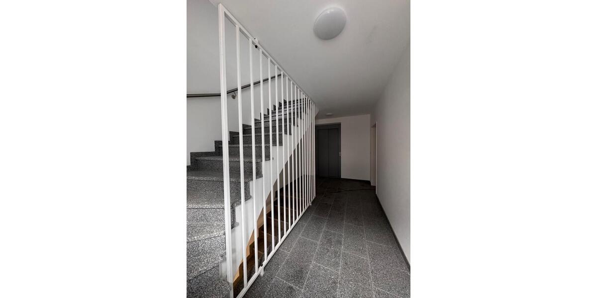 Etagenwohnung Duisburg Mittelmeiderich - 4 Zimmer, 93 m&sup2;, 1.150&euro; | Angebot:25909281