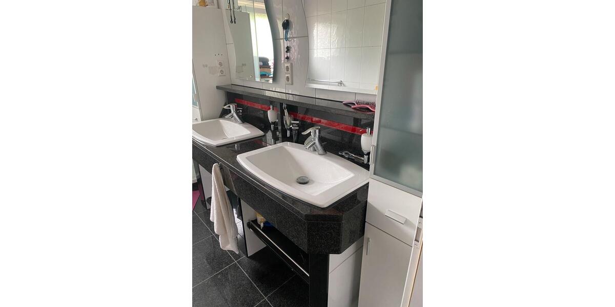 Etagenwohnung Krefeld Benrad - 2 Zimmer, 89 m&sup2;, 210.000&euro; | Angebot:25895083