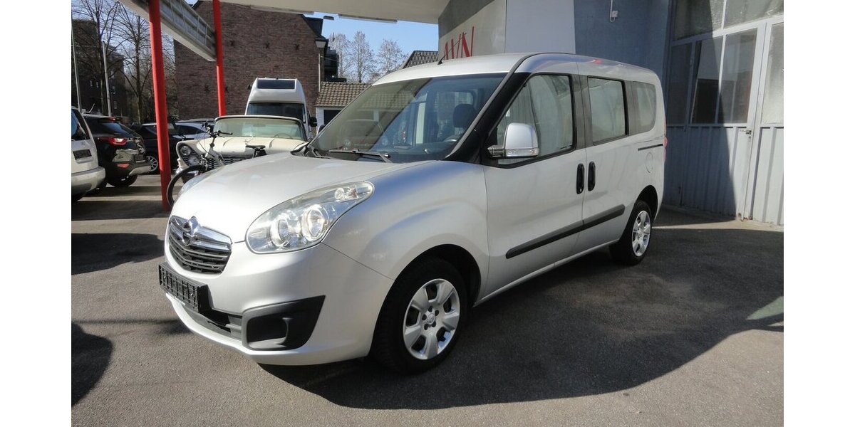 Opel Combo Edition 1,6 d Klima PDC SHZ AHK 5Sitzer 124.000 km 5.999 &euro; Neuss 41462