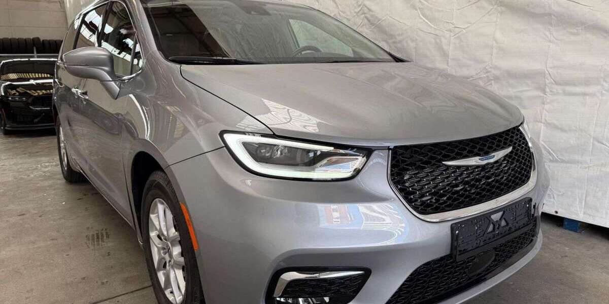 Chrysler Pacifica 56.000 km 24.940 &euro; Düsseldorf 40589