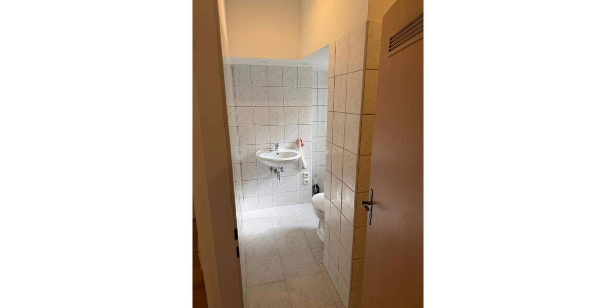 Etagenwohnung Krefeld Cracau - 2 Zimmer, 55 m&sup2;, 470&euro; | Angebot:26399085