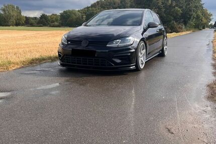 VW Golf 95.800 km 24.900 &euro; Duisburg 47239