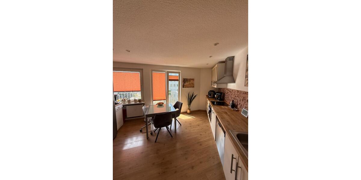 Etagenwohnung Mülheim an der Ruhr - 2.5 Zimmer, 70 m&sup2;, 1.200&euro; | Angebot:26051250