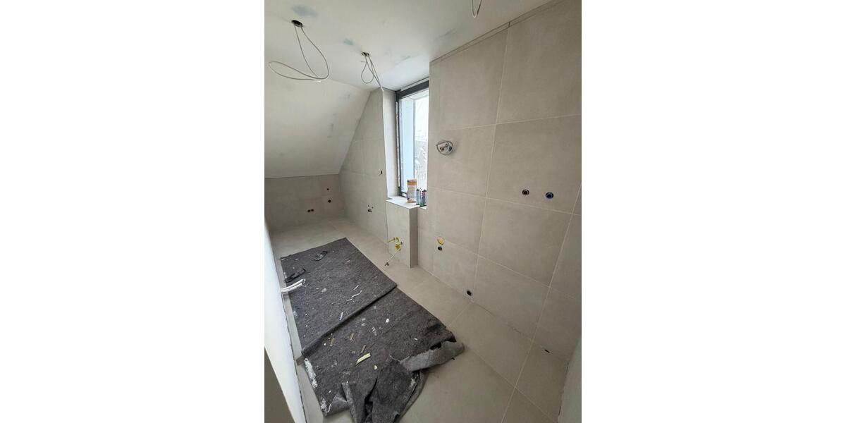 Dachgeschoßwohnung Mülheim an der Ruhr Rechtsruhr-Nord - 3 Zimmer, 85 m&sup2;, 1.300&euro; | Angebot:25580147