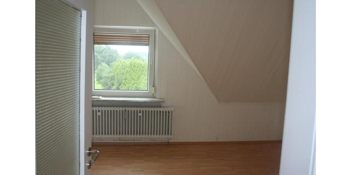 Dachgeschoßwohnung Dinslaken - 2 Zimmer, 52 m&sup2;, 350&euro; | Angebot:25235936