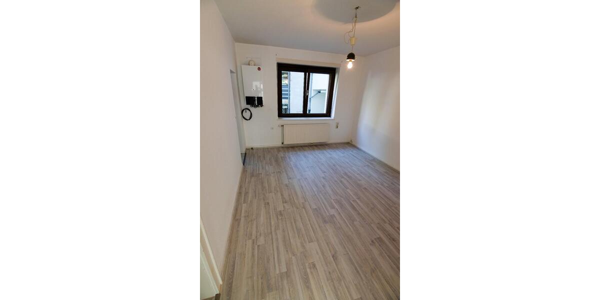Hochparterre Essen Stadtbezirk III - 2 Zimmer, 45 m&sup2;, 375&euro; | Angebot:25943715