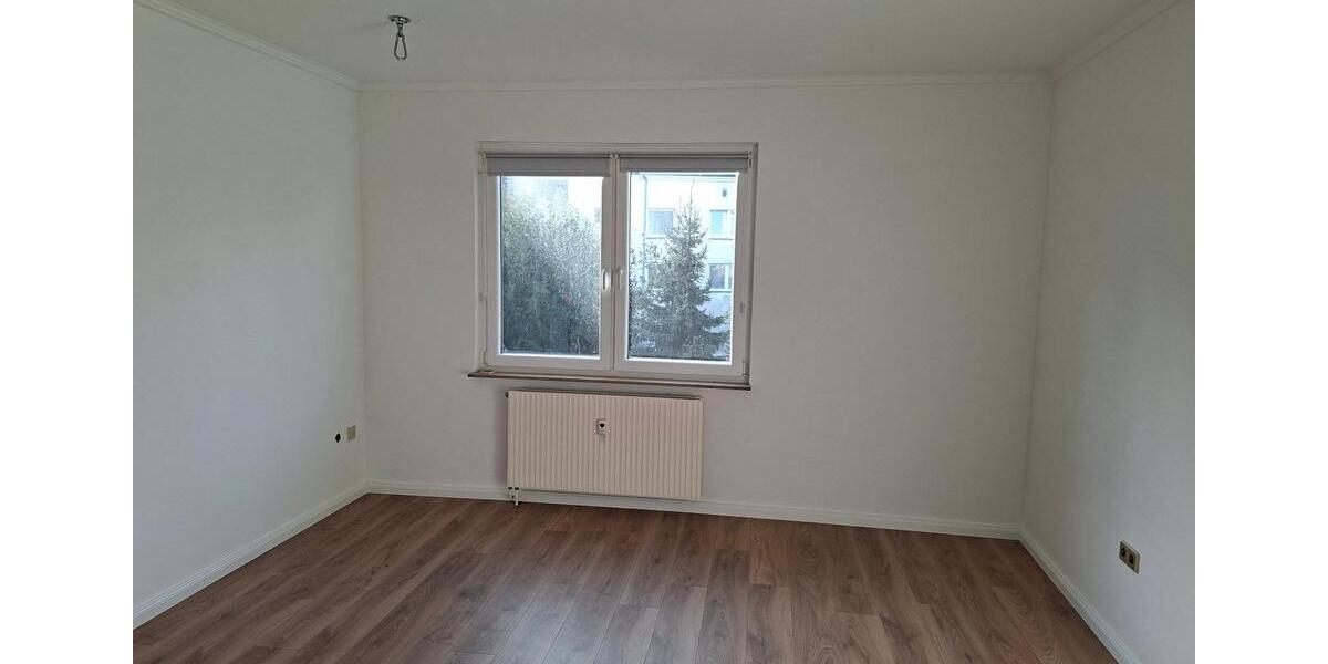 Etagenwohnung Krefeld Benrad - 2 Zimmer, 72 m&sup2;, 505&euro; | Angebot:25784062