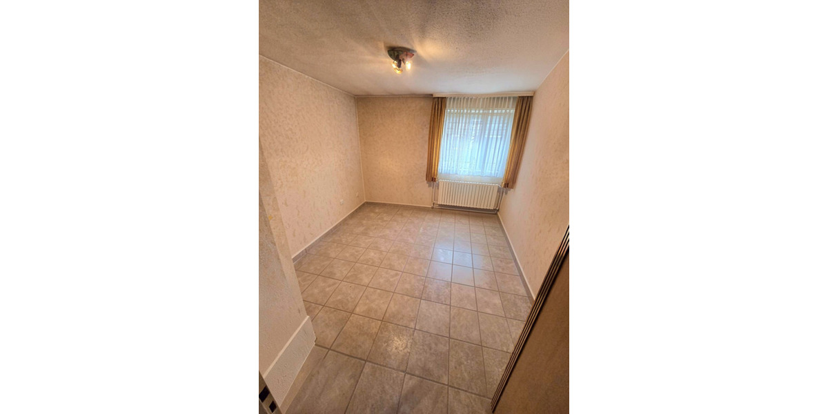 Etagenwohnung Essen Stadtbezirk V - 3 Zimmer, 50 m&sup2;, 450&euro; | Angebot:24826203