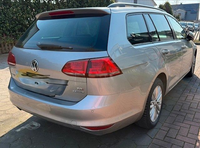 VW Golf 159.000 km 8.300 &euro; Moers 47447