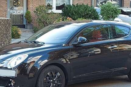 Alfa Romeo MiTo 91.300 km 5.500 &euro; Düsseldorf 40235