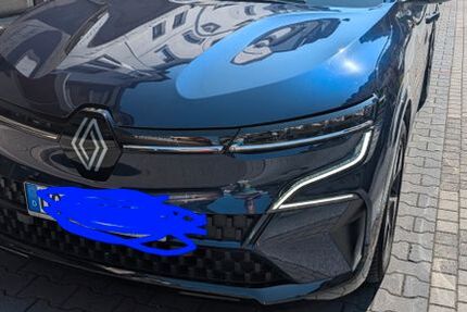 Renault Megane E-TECH 29.200 km 21.390 &euro; Kamp-Lintfort 47475
