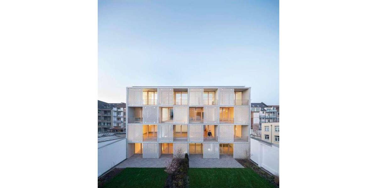 Etagenwohnung Düsseldorf Friedrichstadt - 2 Zimmer, 93 m&sup2;, 1.674&euro; | Angebot:25373180