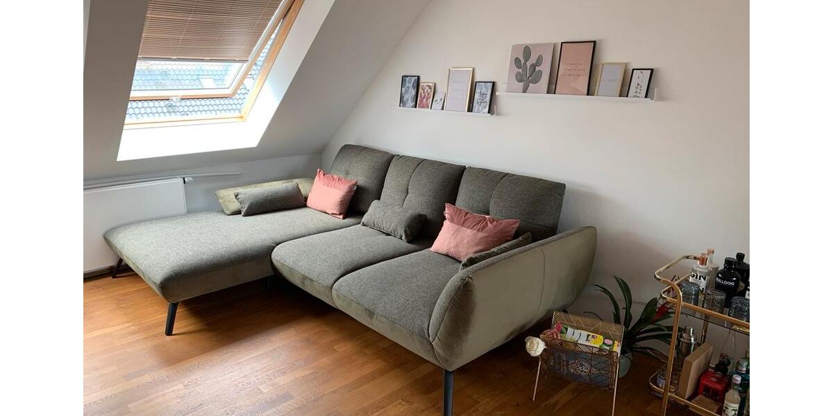 Dachgeschoßwohnung Neuss Furth-Mitte - 3 Zimmer, 70 m&sup2;, 1.050&euro; | Angebot:26013833