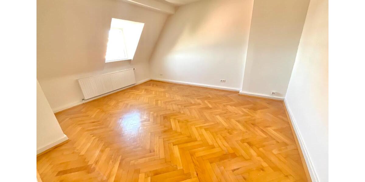 Dachgeschoßwohnung Krefeld - 2 Zimmer, 58 m&sup2;, 499&euro; | Angebot:26648392