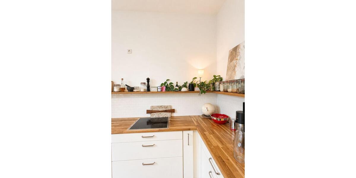 Etagenwohnung Düsseldorf Oberbilk - 3 Zimmer, 118 m&sup2;, 2.200&euro; | Angebot:26327038