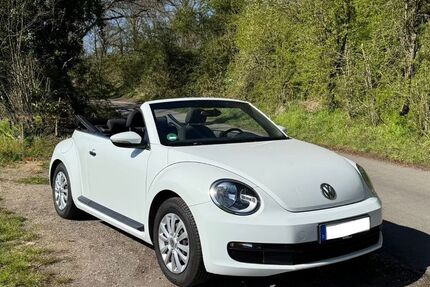 VW Beetle 61.125 km 16.250 &euro; Krefeld 47800