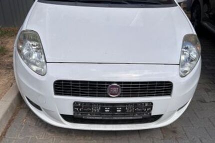 Fiat Punto 245.000 km 1.100 &euro; Düsseldorf 40591