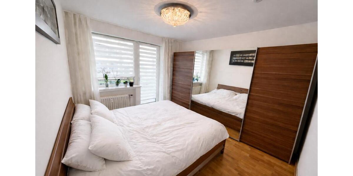 Etagenwohnung Düsseldorf Stadtbezirk 7 - 3 Zimmer, 80 m&sup2;, 1.800&euro; | Angebot:26040993
