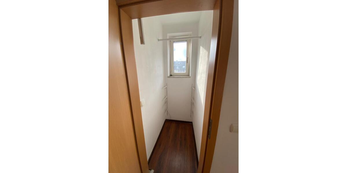 Etagenwohnung Duisburg Mittelmeiderich - 1 Zimmer, 68 m&sup2;, 99.000&euro; | Angebot:25615048