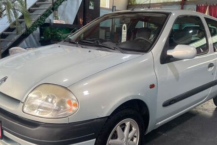 Renault Clio 118.000 km 3.990 &euro; Rheinberg 47495