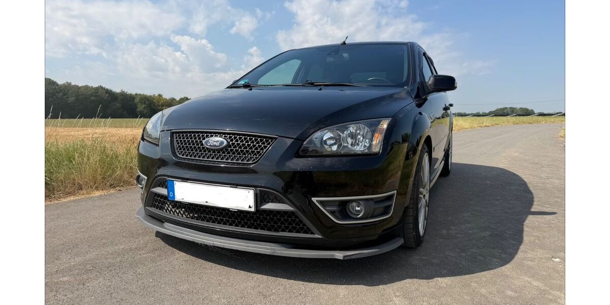 Ford Focus 161.685 km 8.300 &euro; Neukirchen-Vluyn 47506