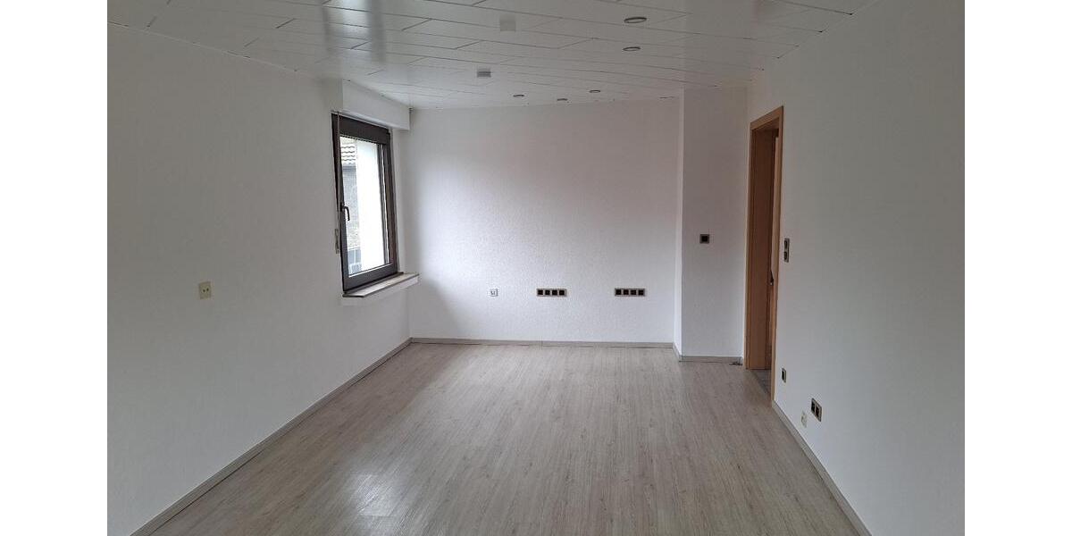 Dachgeschoßwohnung Dinslaken Lohberg - 2 Zimmer, 64 m&sup2;, 490&euro; | Angebot:25947638