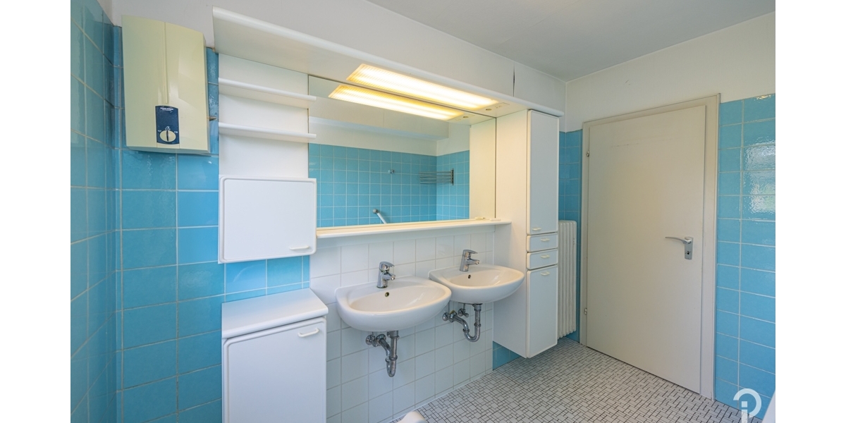 Reihenmittelhaus mit viel Potential für Pärchen und junge Familien, 2 Schlafzimmer + Dachstudio - Reihenmittelhaus Kaarst / Büttgen Büttgen | Angebot:27285727