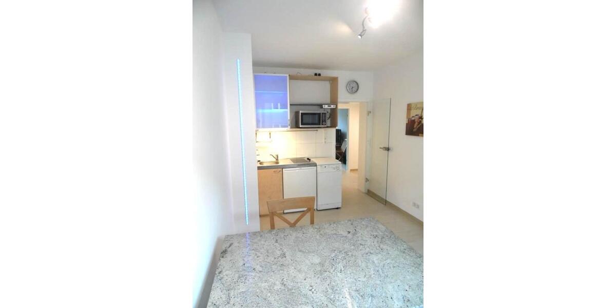 Etagenwohnung Düsseldorf Pempelfort - 2 Zimmer, 34 m&sup2;, 665&euro; | Angebot:26646073