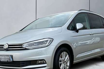 VW Touran 84.563 km 24.990 &euro; Viersen 41751