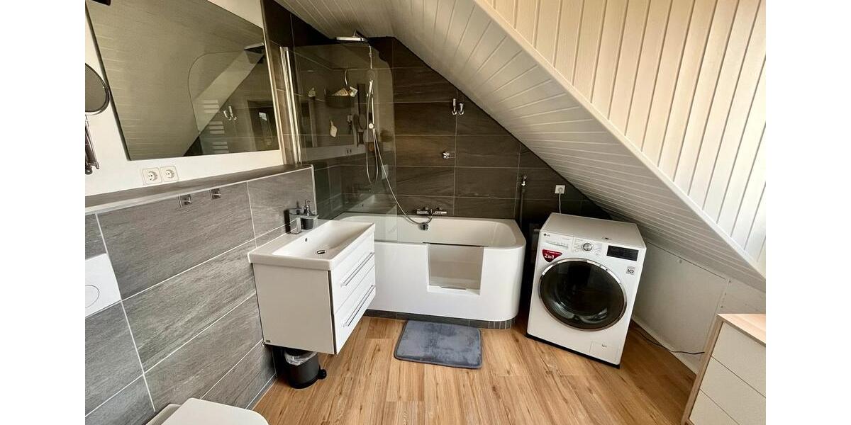 Etagenwohnung Düsseldorf Flingern Süd - 3 Zimmer, 95 m&sup2;, 559.000&euro; | Angebot:24996367