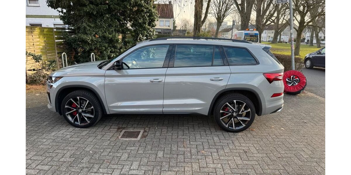 Skoda Kodiaq 17.900 km 43.500 &euro; Düsseldorf 40472