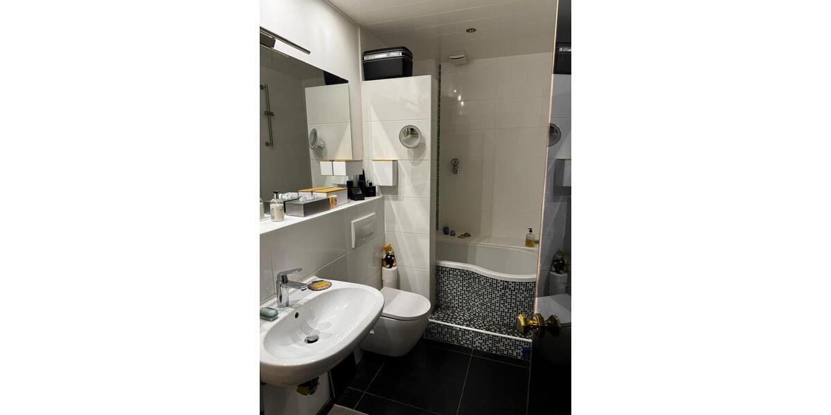 Etagenwohnung Oberhausen - 2.5 Zimmer, 100 m&sup2;, 699&euro; | Angebot:25654718