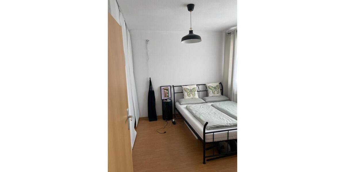 Etagenwohnung Duisburg - 2 Zimmer, 43 m&sup2;, 850&euro; | Angebot:25052504